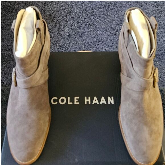 COLE HAAN Storm Cloud Suede Gray Women's Jensen Ankle Bootie Size 8 - Picture 2 of 16